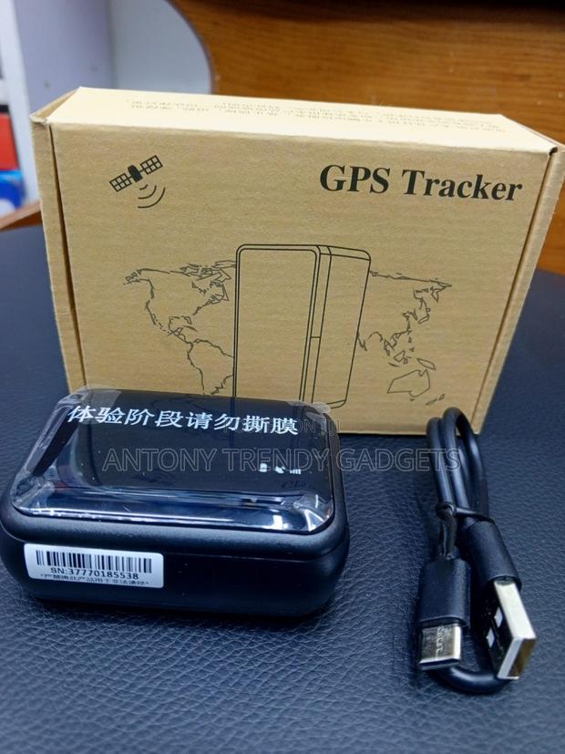 P7 Mini GPS Locator With Live Location and Security Alerts - thumbnail 3