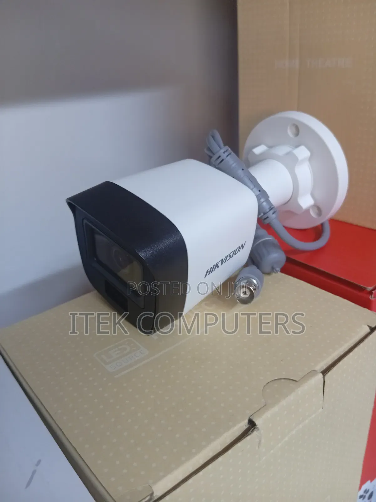HD Hikvision Hybrid Light Camera for Improved Night Monitoring
