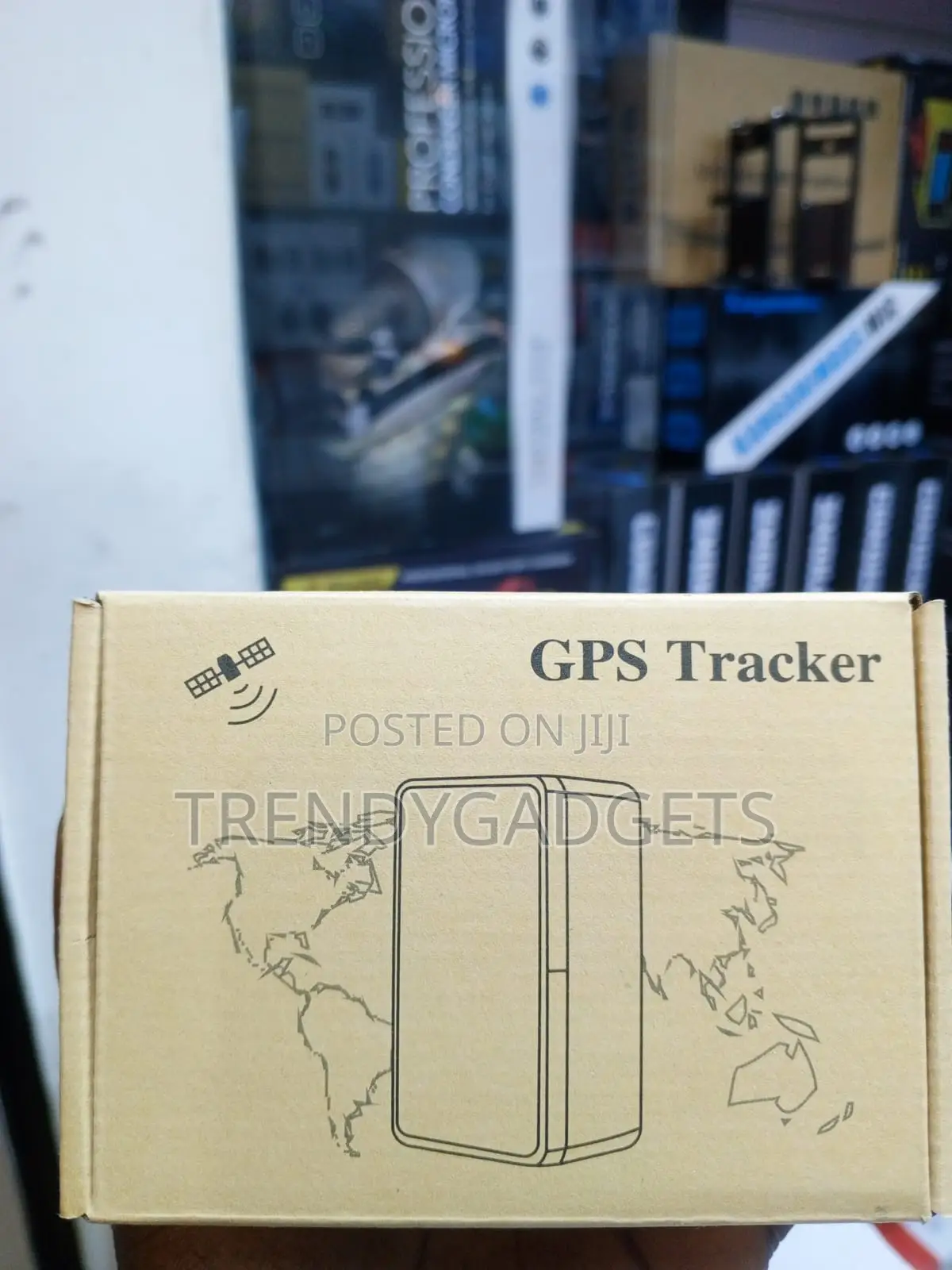 P7 Compact GPS Tracker With Rechargeable Battery for Vehicles
