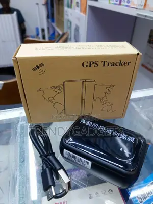 P7 Compact GPS Tracker With Rechargeable Battery for Vehicles
