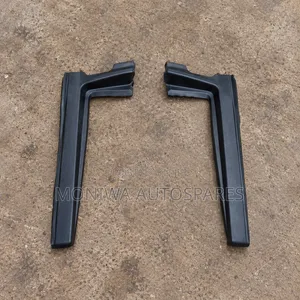 Windscreen Finisher/Condom Toyota Ractis 2010