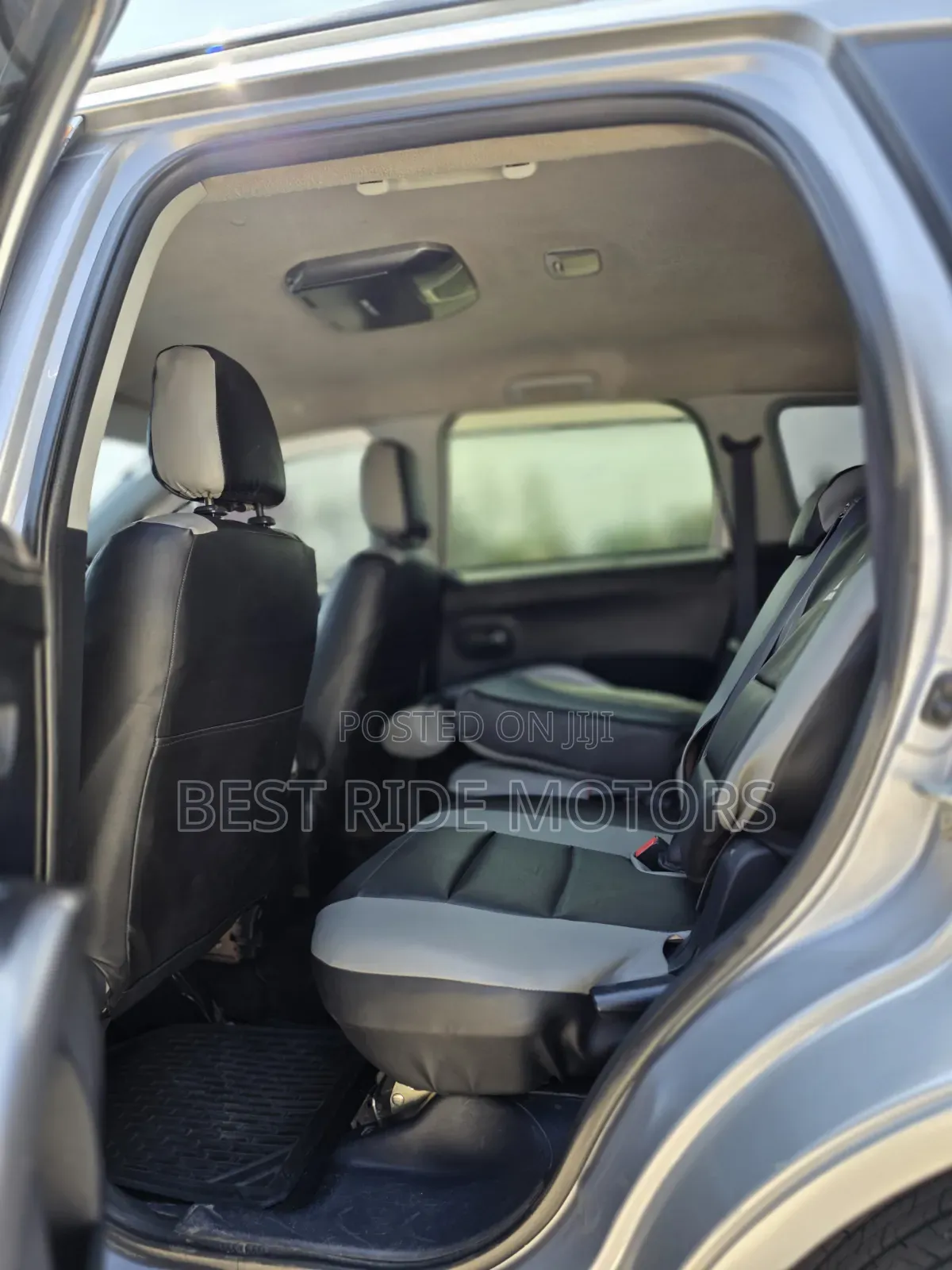 Mitsubishi Outlander 2012 Silver