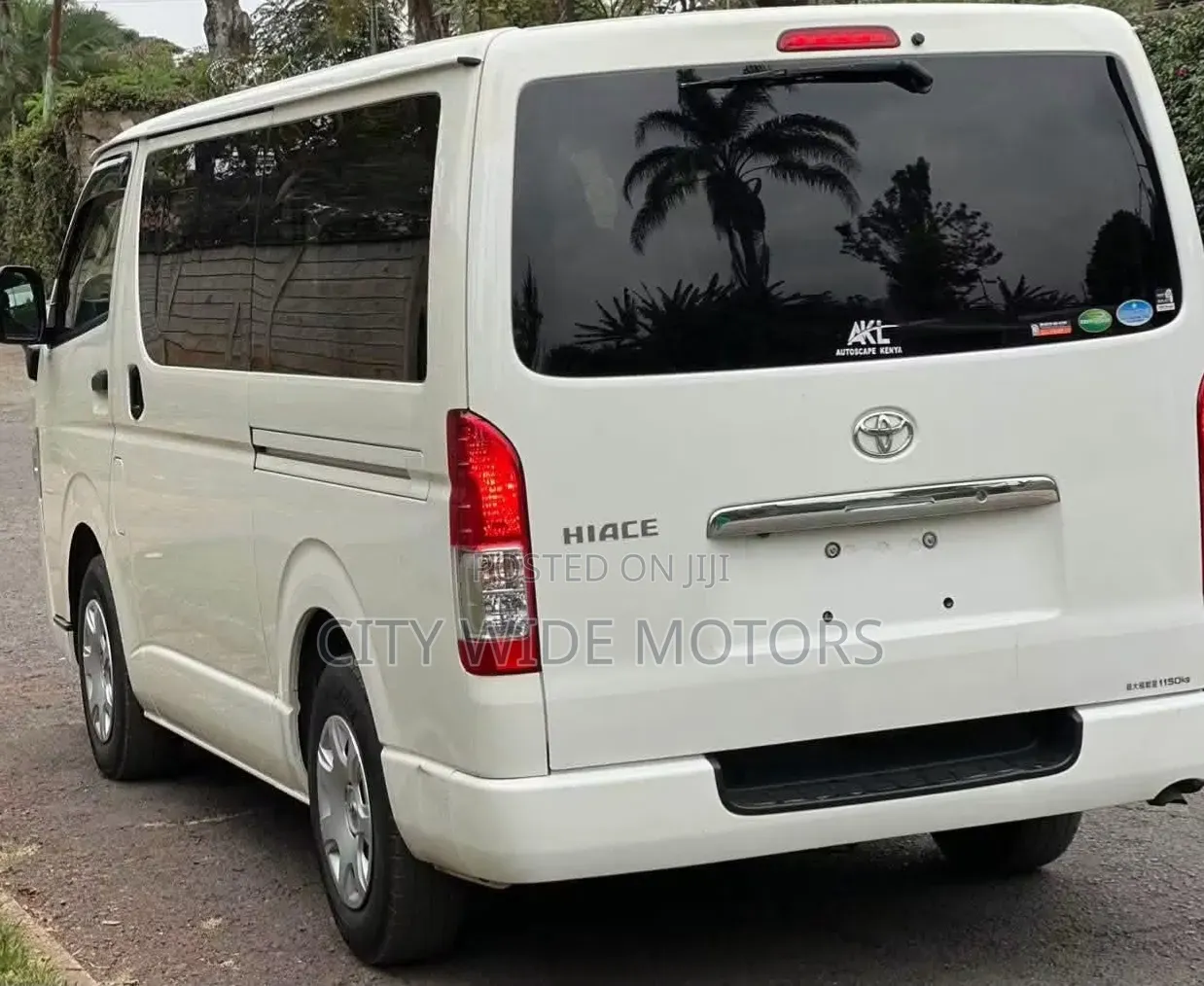 Toyota HiAce 2020 White