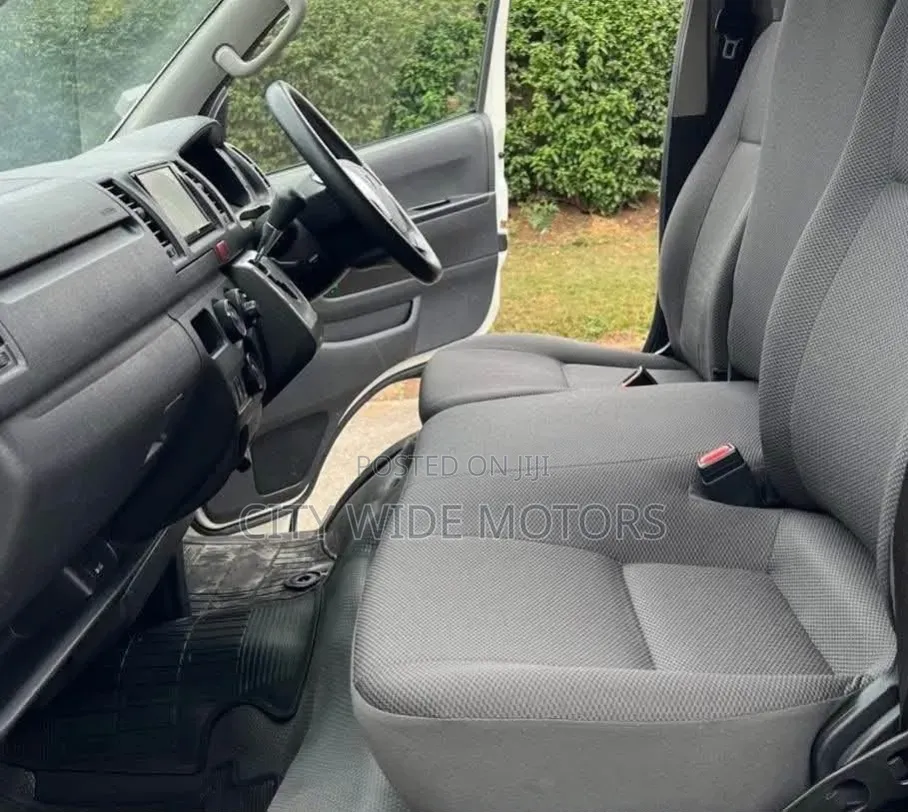 Toyota HiAce 2020 White
