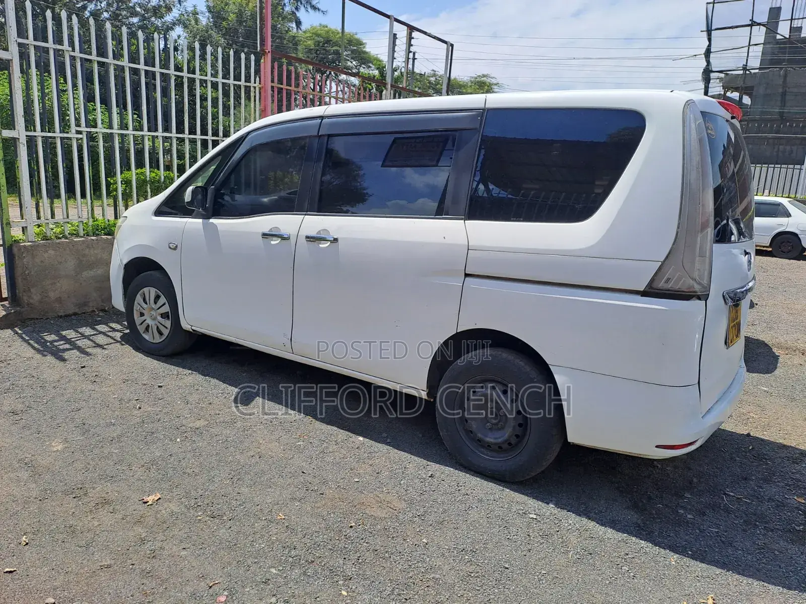 Nissan Serena 2013 White
