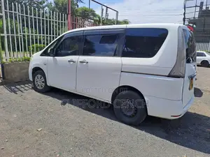 Nissan Serena 2013 White