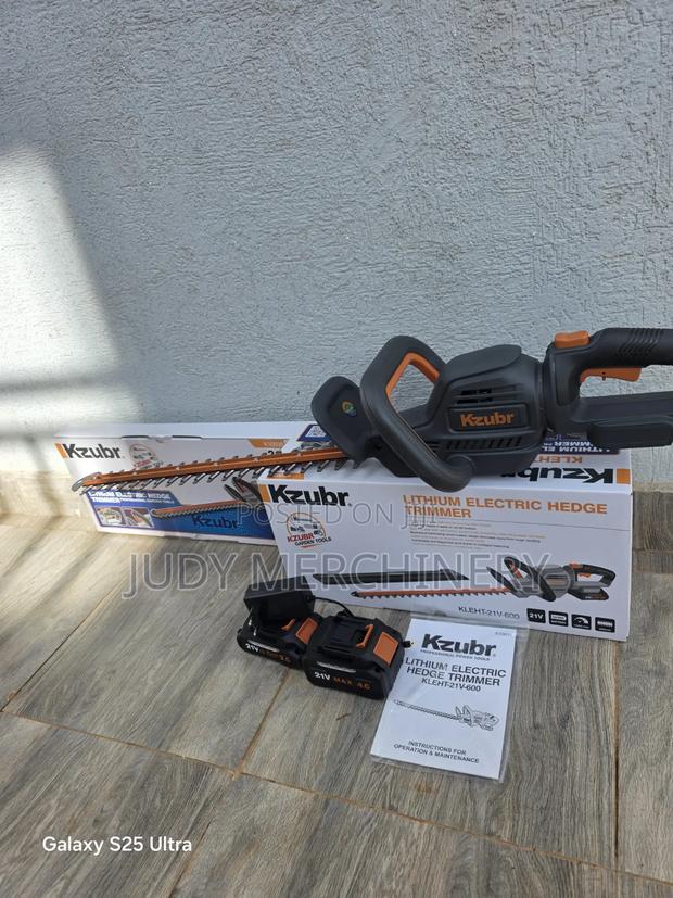 Kzubr Cordless Hedge Trimmer - main view