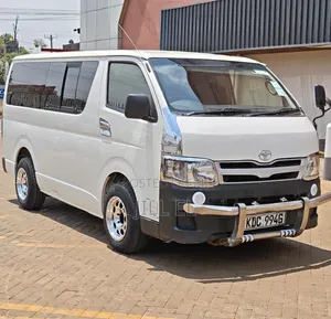 Toyota HiAce 2013 White