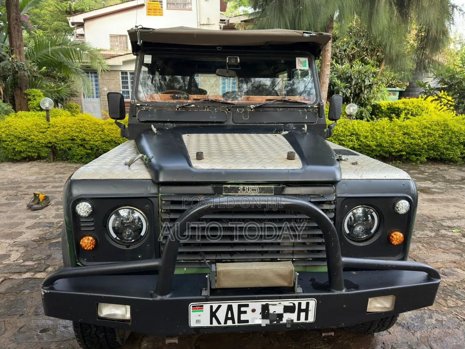 Land Rover Defender 1990 Green