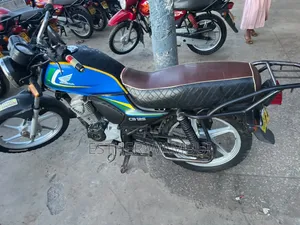 Honda CB 2022 Blue