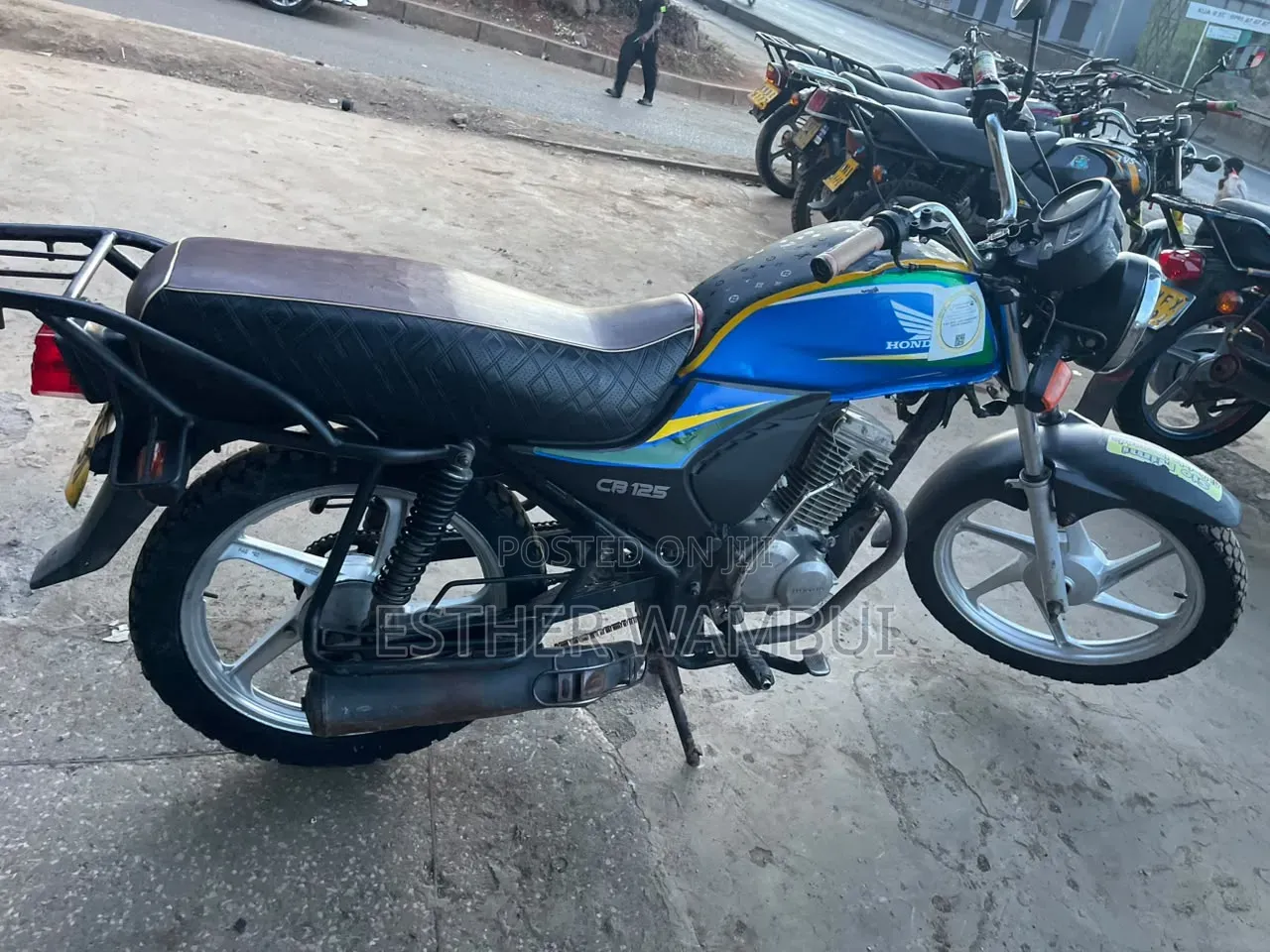 Honda CB 2022 Blue
