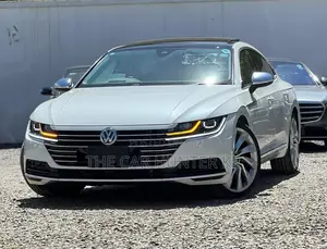 Volkswagen Arteon 2019 Off white