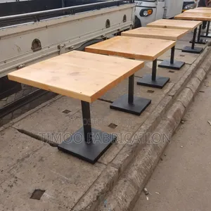 Restaurant/Dining Table 