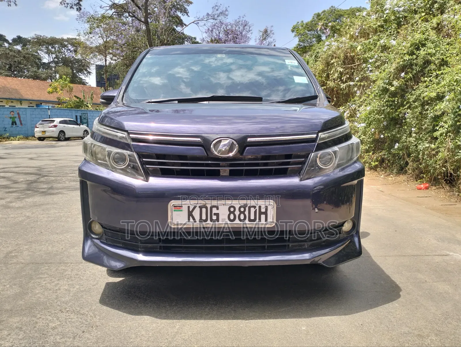 Toyota Voxy 2015 Purple