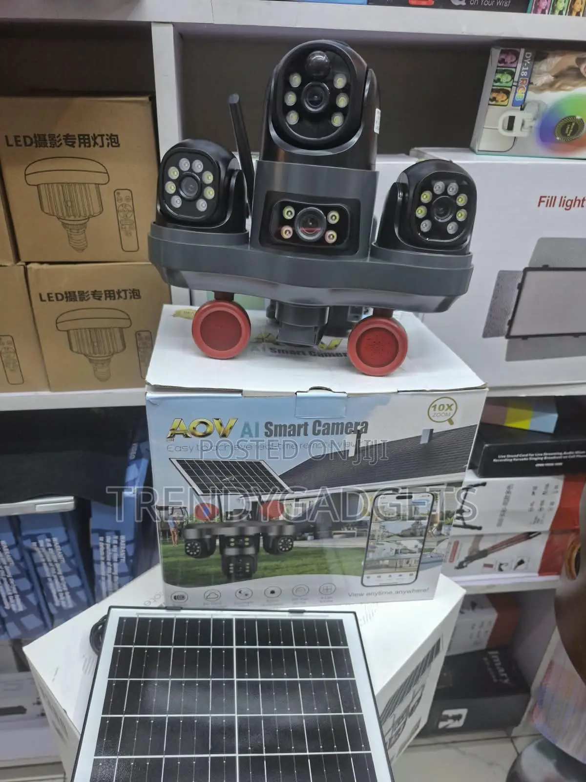 Triple Lens 4G WiFi Solar Security Camera With Night Vision