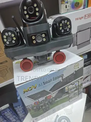 Triple Lens 4G WiFi Solar Security Camera With Night Vision