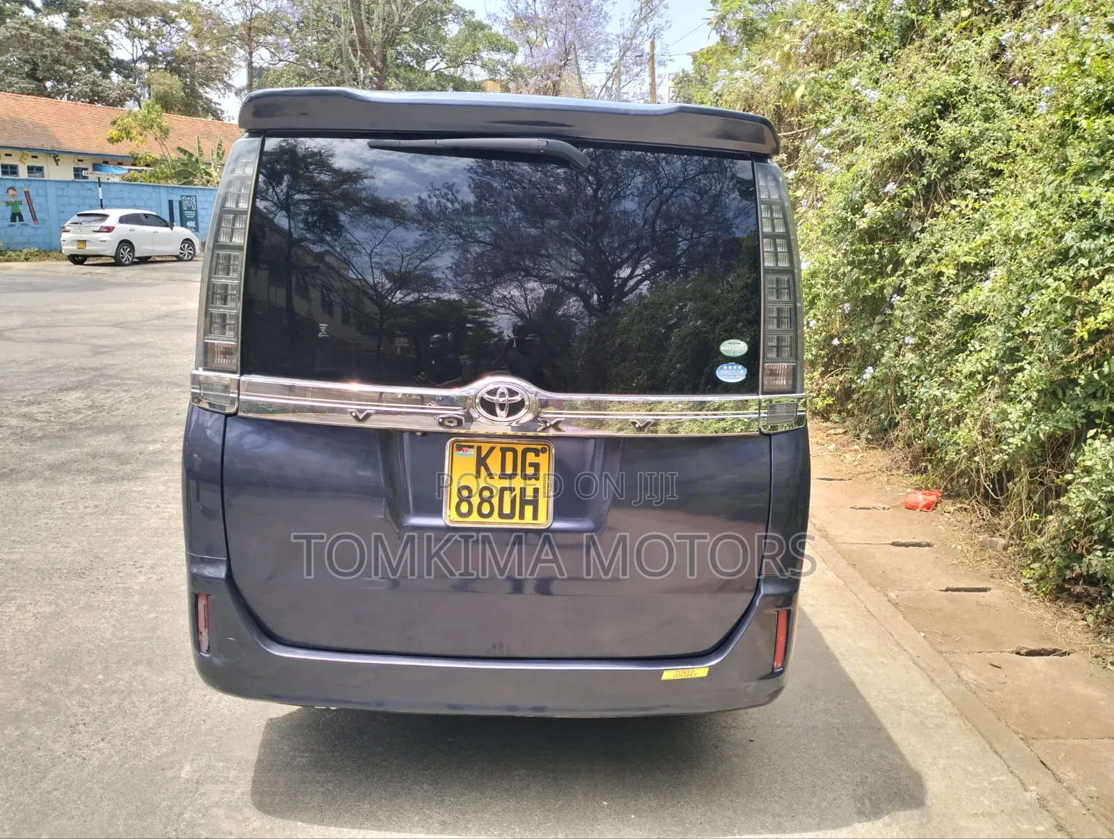 Toyota Voxy 2015 Purple
