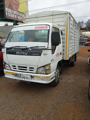 Isuzu NMR 2015 White