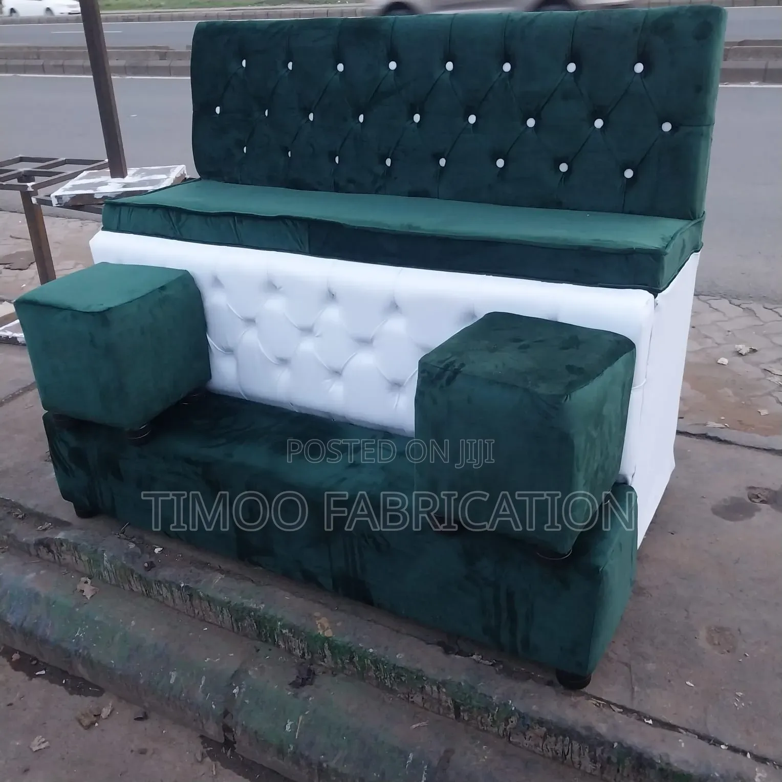 Pedicure Green and White Chair Plus 2 Puff