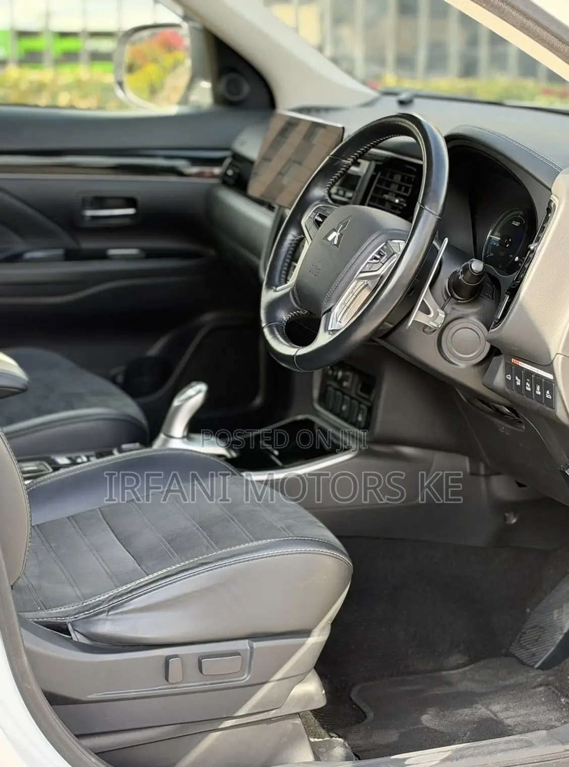 Mitsubishi Outlander 2.4 PHEV AWD 2019 White