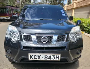 Nissan X-Trail 2.0 Petrol XE 2012