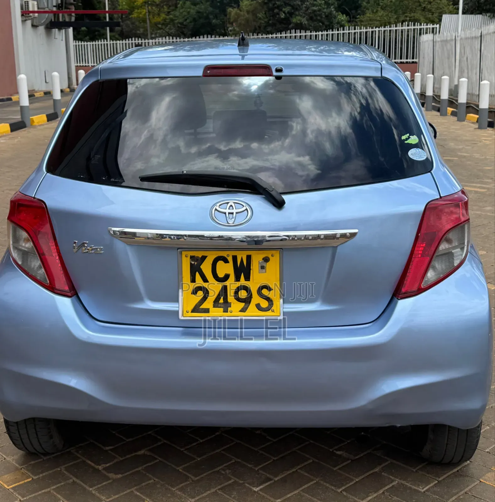 Toyota Vitz 2013 Blue