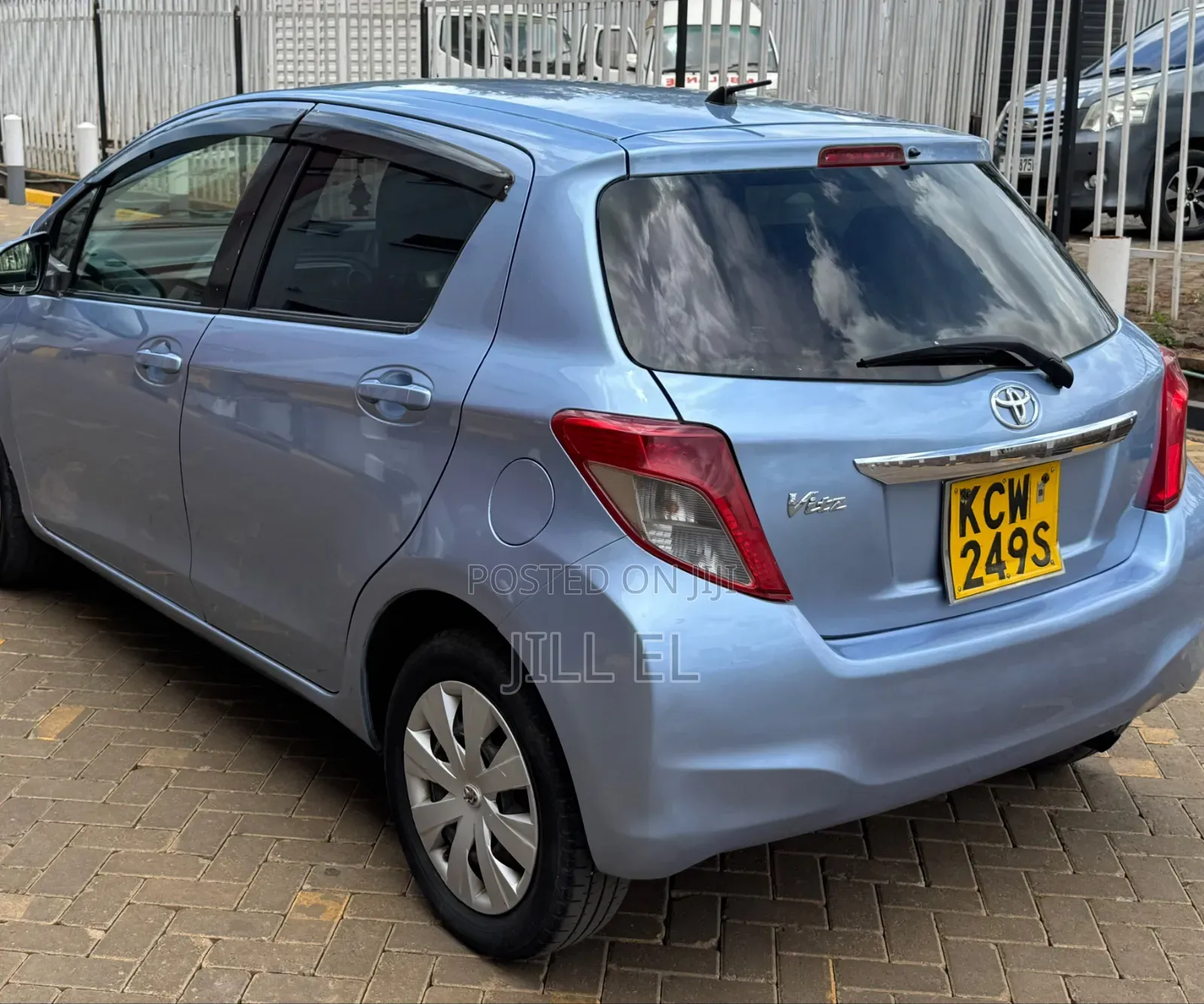 Toyota Vitz 2013 Blue