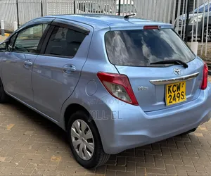 Toyota Vitz 2013 Blue