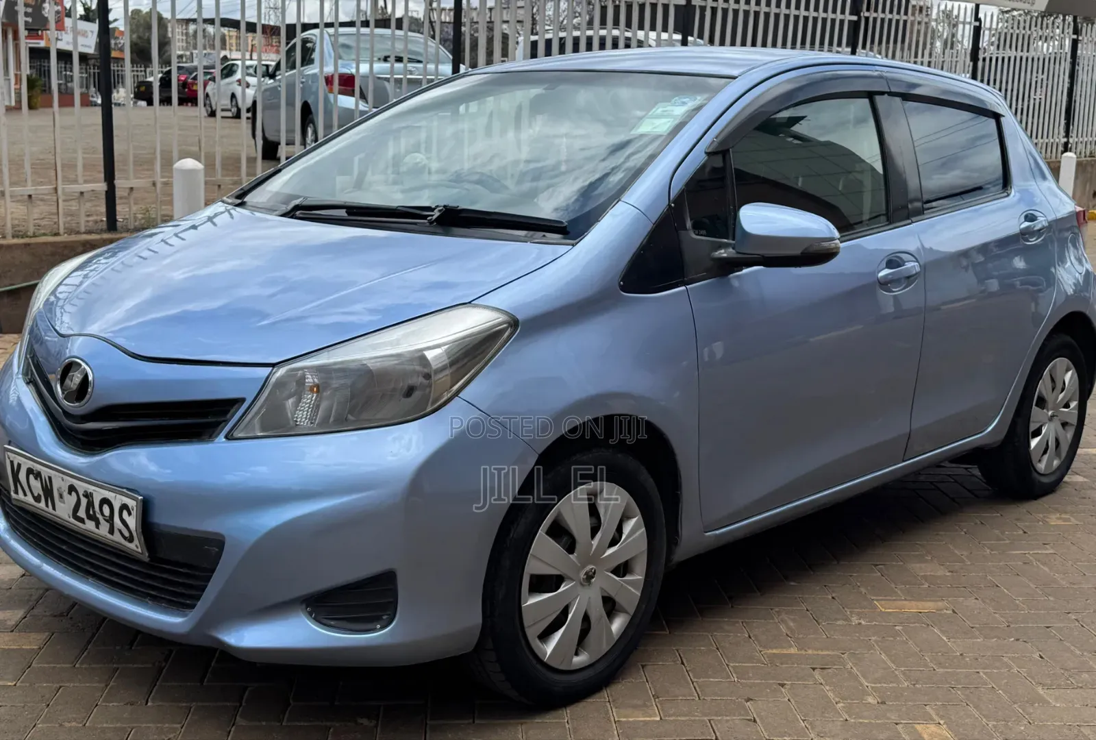 Toyota Vitz 2013 Blue