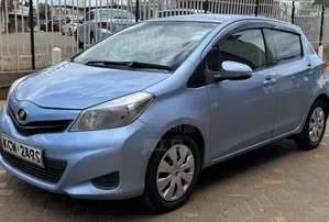 Toyota Vitz 2013 Blue