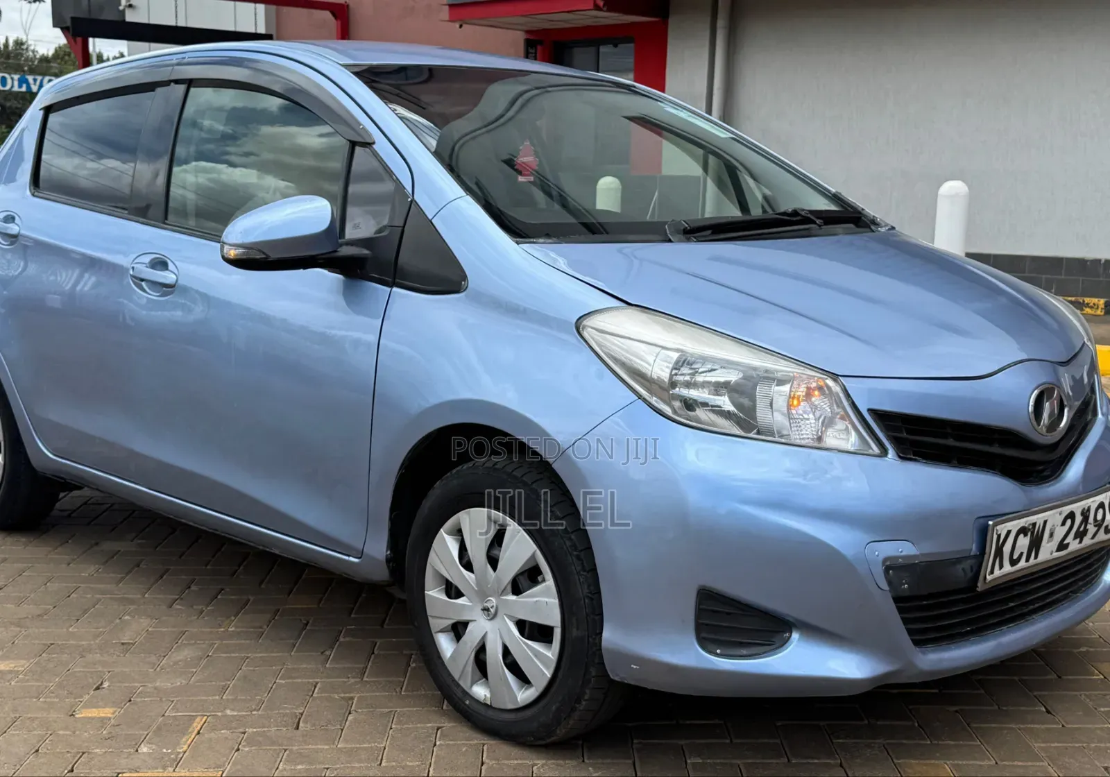 Toyota Vitz 2013 Blue