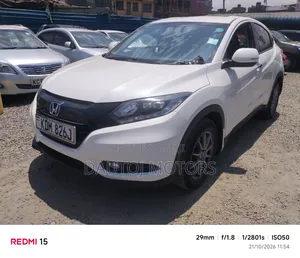 Honda Vezel 2016 White