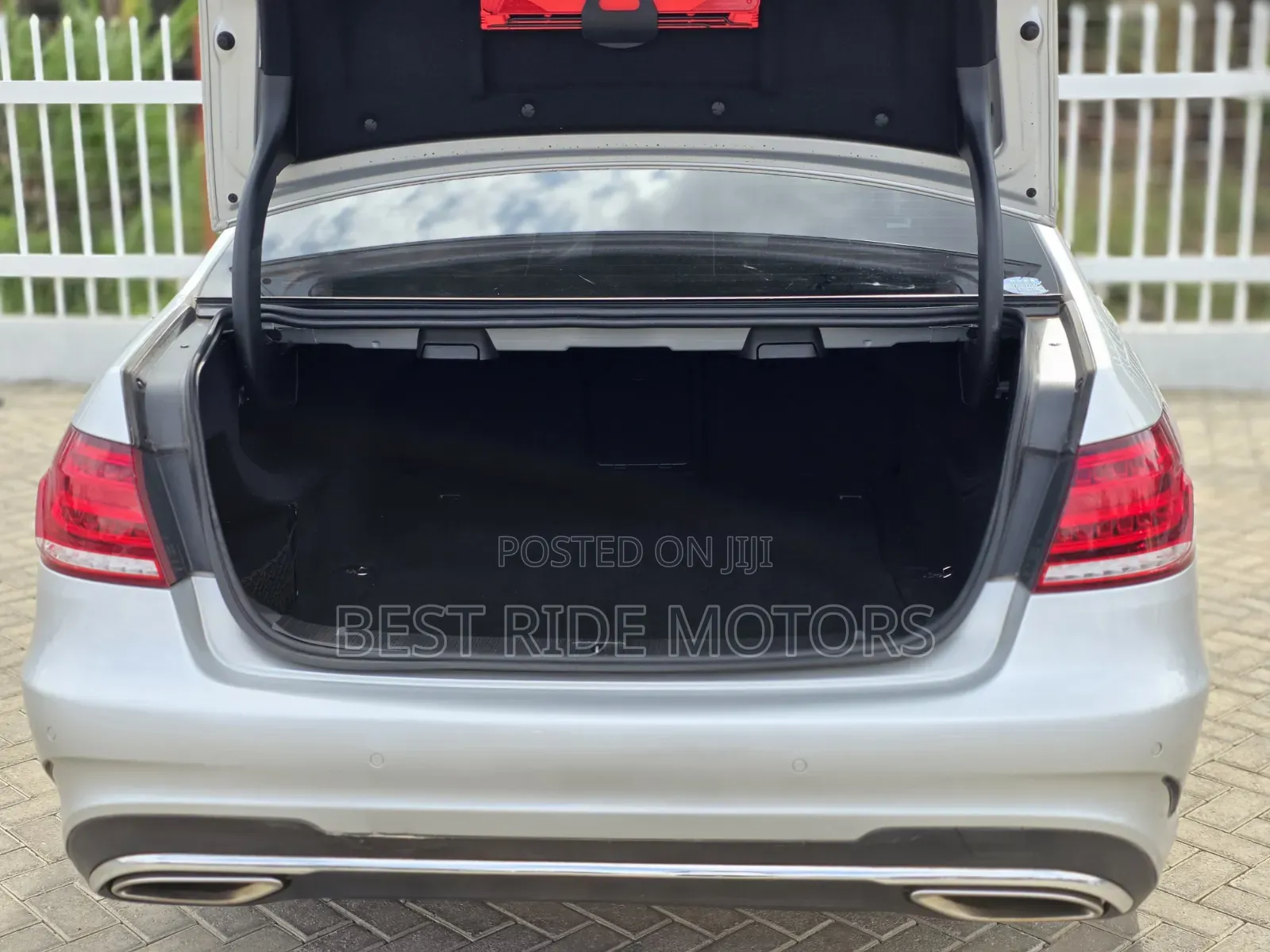 Mercedes-Benz E250 2016 Silver