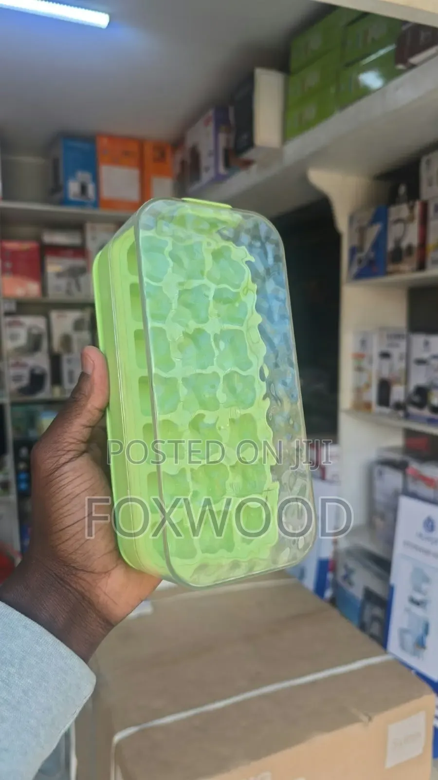 Ice Cube Tray With Lid and Bin