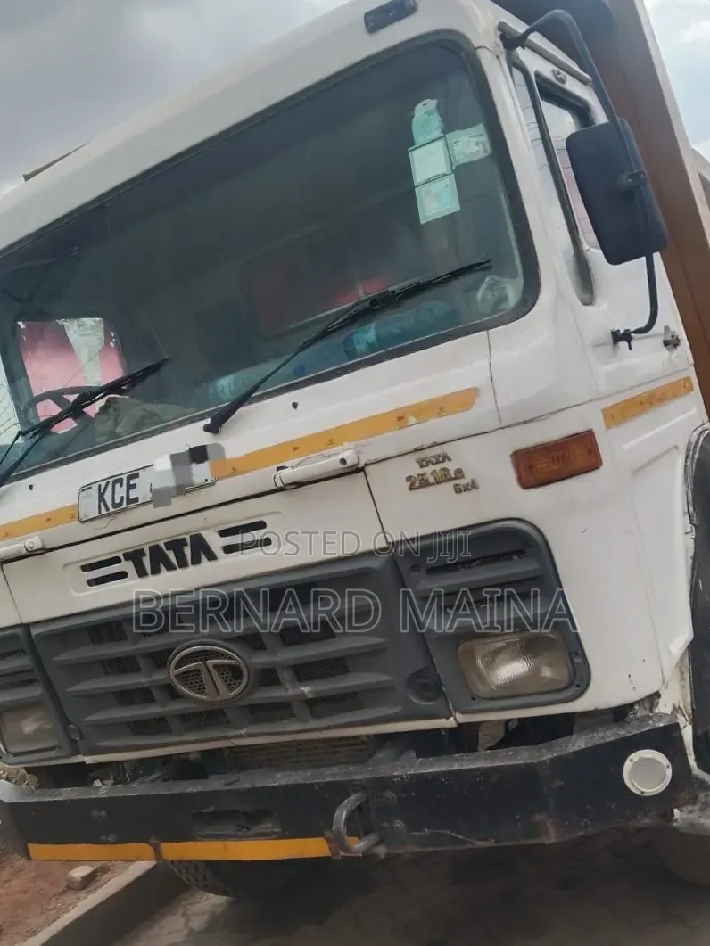 Tata Tipper 2516 Model