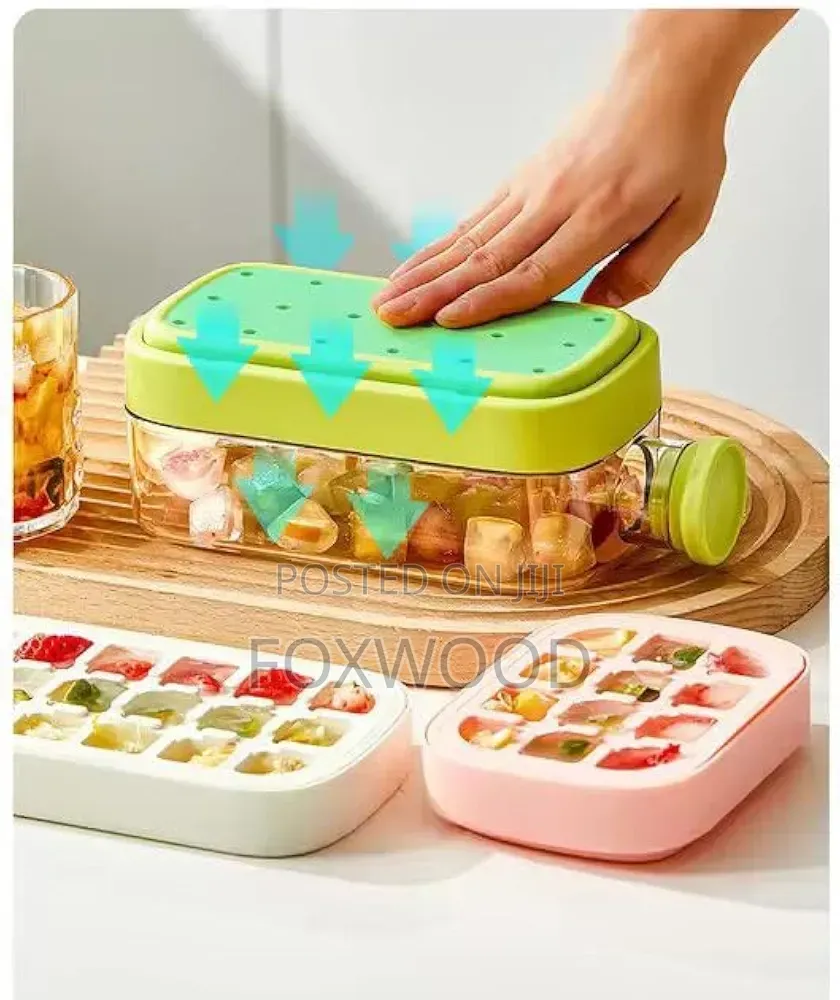 Ice Cube Tray With Lid and Bin