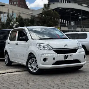 Toyota Passo 2019 White