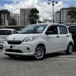 Toyota Passo 2019 White
