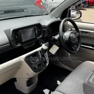 Toyota Passo 2019 White