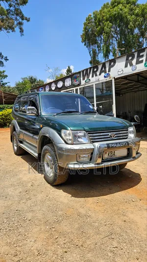 Toyota Land Cruiser Prado 2000 Green