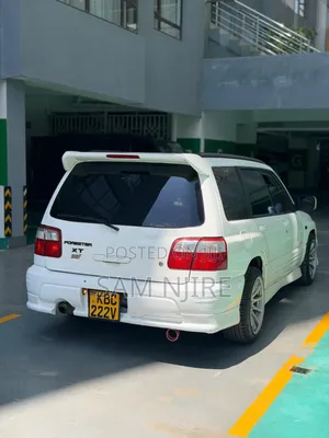 Subaru Forester Automatic 2004 White