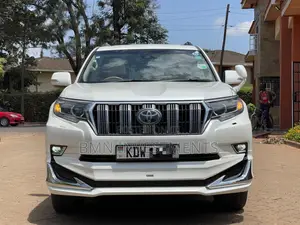 Toyota Land Cruiser Prado 2018 White