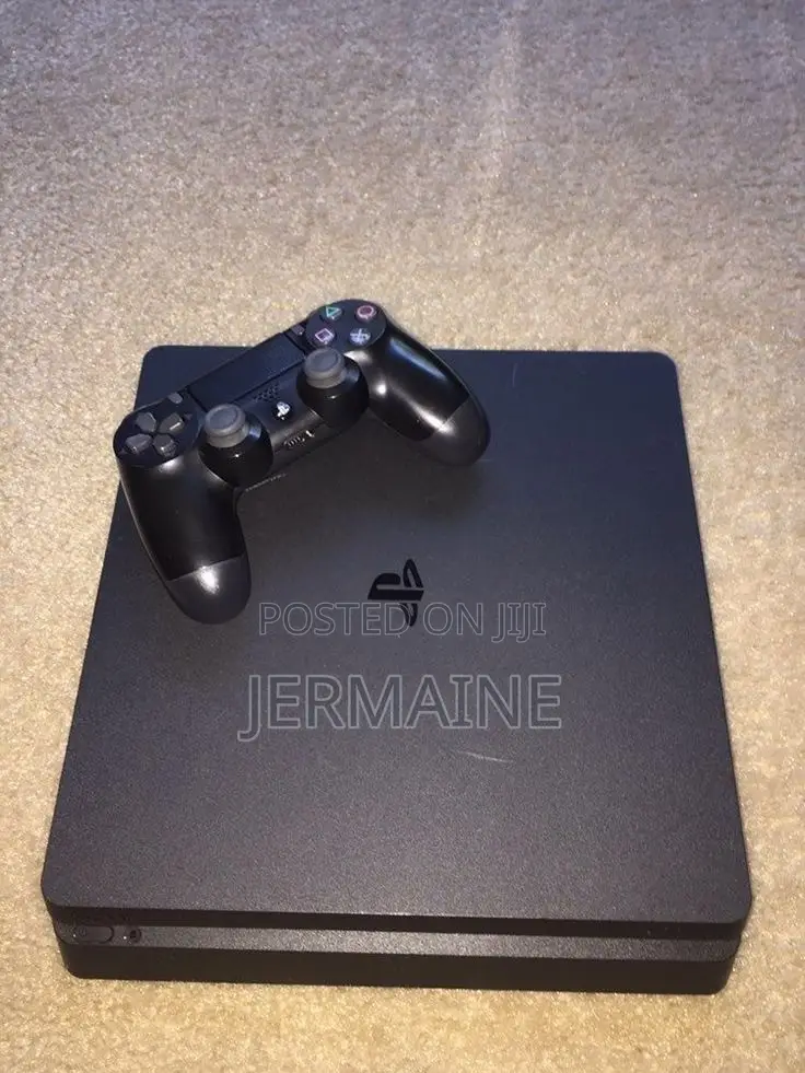 PlayStation 4 Slim