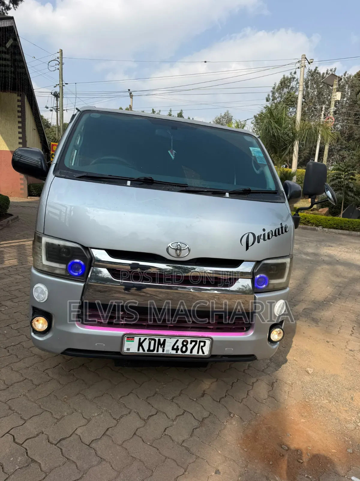 Toyota HiAce 2016 Silver