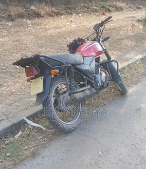 Honda CB 2023 Red