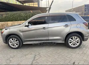 Mitsubishi RVR 2.0 2012 Gray