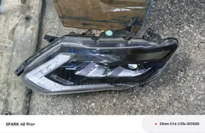Nissan Extril Headlight Available