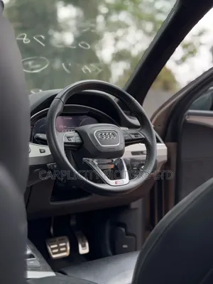 Audi Q7 2019 Gold
