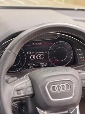Audi Q7 2019 Gold