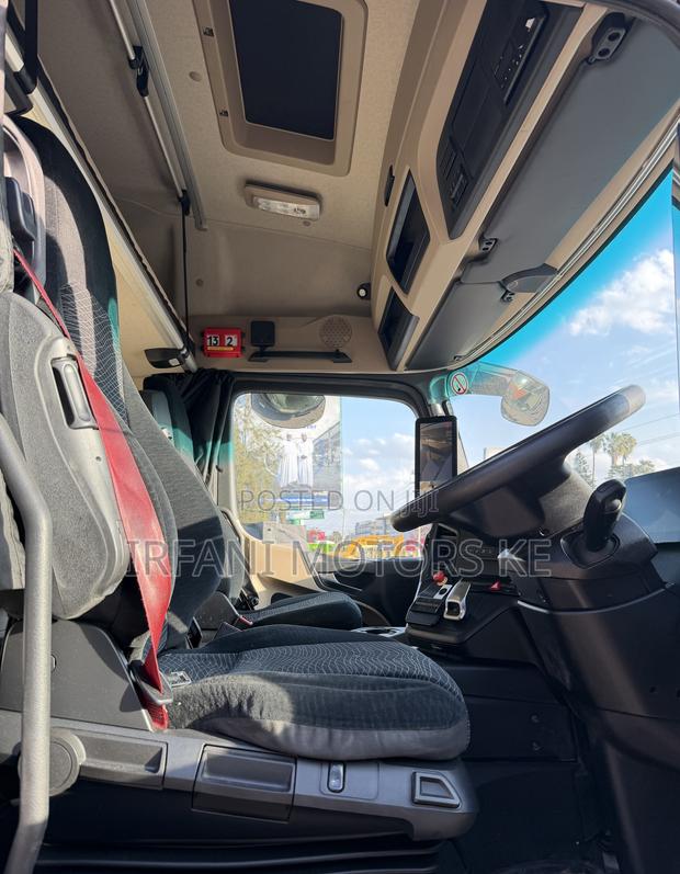 2019 Mercedes Benz Actros 2546 - thumbnail 7